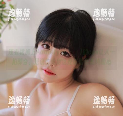 连衣裙加上Addielyn(에디린)的cos让人一拍即合，是说你觉得这是时髦还是纯糟心