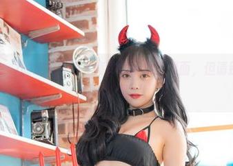 Dami(퀸다미)的皮衣美图，高清到可以当桌面，但请别让我脸红到‘关机’！