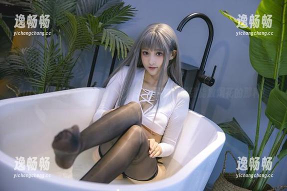 Luisa_零纱亲自分享“女仆”作品，有趣到能放烟花的那种！