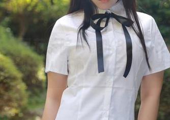 MFStar模范学院 – 熊吖BOBO又来了，私拍的美脚让人小心脏乱撞，不看没救。