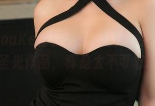 QingDouKe青豆客 – 黑丝的魅力，谭晓彤无圣光作品，真是太不可思议了！