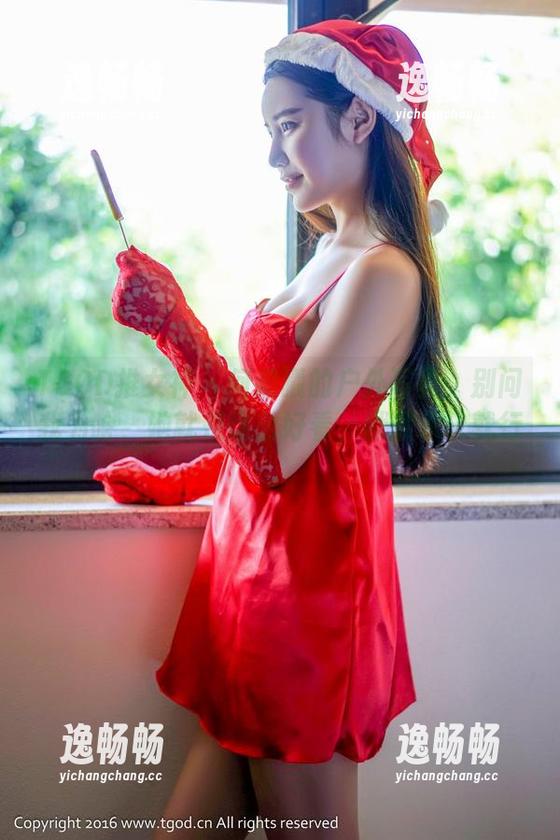 TGOD推女神 - 何晨曦的户外写真：别问我为啥，她就是这么好看，默默承认就行。