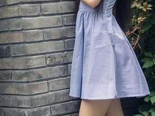 TouTiao头条女神 – 信悦儿的无圣光写真：这个圣诞不需要圣诞树！