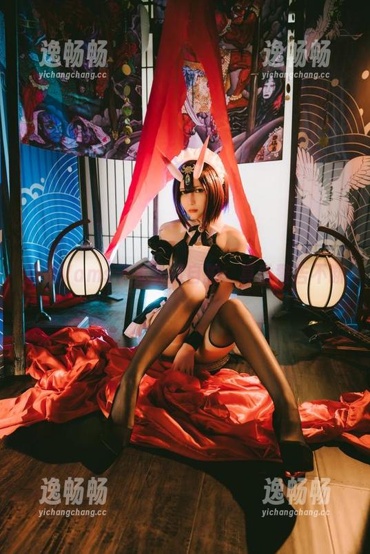 精选Vams子兔女郎自拍：真香警告不断