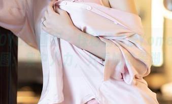 XIAOYU语画界 – 探秘杨晨晨Yome的美图：集中火力，只看她的美脚！