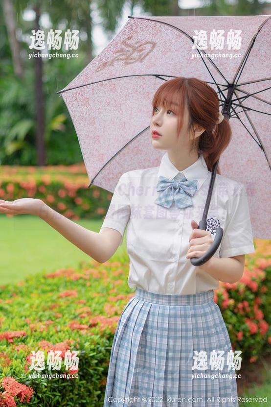 Xiuren秀人网 - CherryBlessU带来夏日清凉，免费网袜套图等你来拿！
