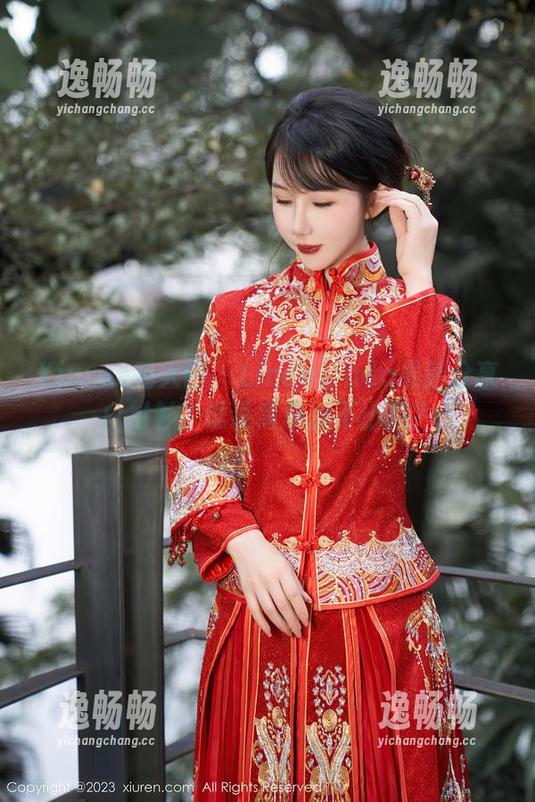 Xiuren秀人网-LindaLinda Xiuren秀人网 - LindaLinda最新分享白衬衫,谁说简单就不出彩?