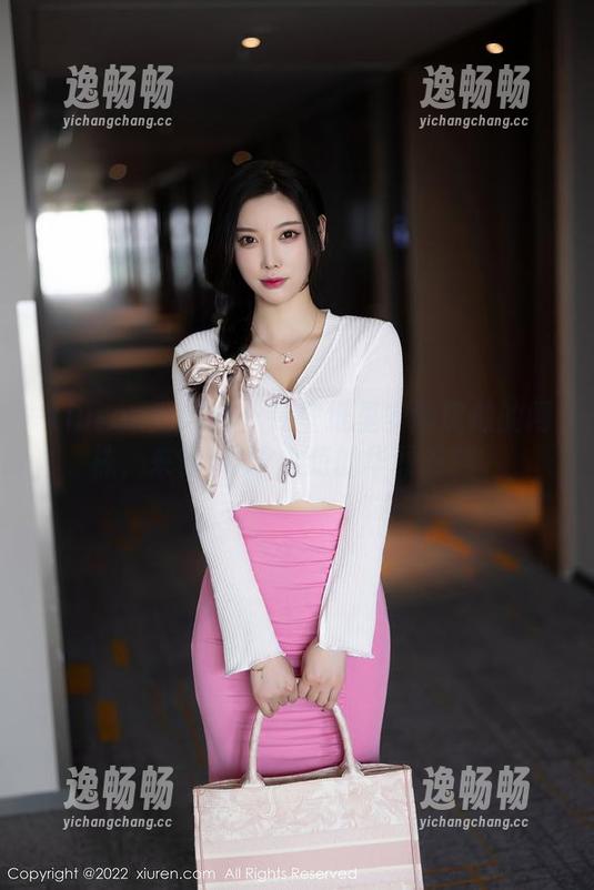 Xiuren秀人网-Milk大萌 Xiuren秀人网 - 在壁纸里安静绽放的网袜,来自Milk大萌的华丽诗篇。