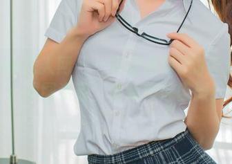 Xiuren秀人网 – 一颗甜蛋黄a的天台认证：原图资源，看完彻底臣服！