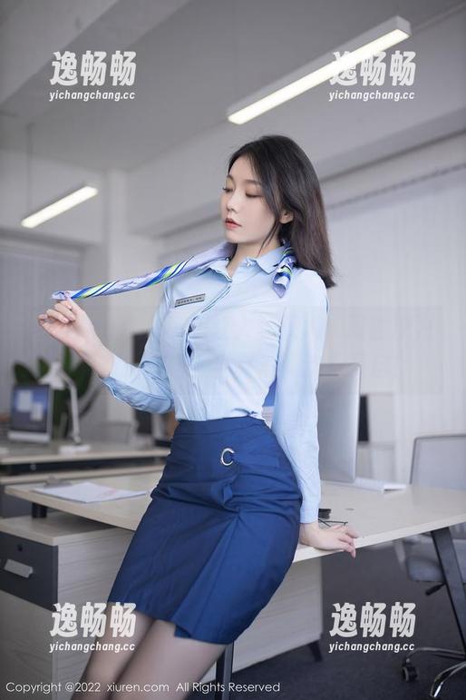 Xiuren秀人网 - 双人就双人，周慕汐为何总在找搭档？全套写真欢乐开启！