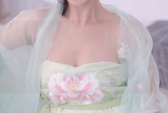 Xiuren秀人网 – 王俪丁呀白丝写真集公开，高清的让你觉得梦里有人要找你算账！