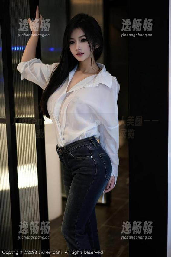 Xiuren秀人网 - 绯月樱的双人美图——我竟然想给她开个免费展览