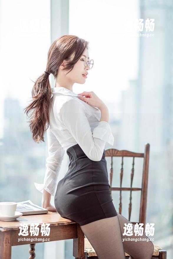 作品集过甚其词，Yebin(전예빈)的比基尼游乐园欢迎你！