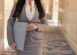 YouMi尤蜜荟 – 赵可欣baby的职业装，让人想在图库里悠游，下载后逃生也成了一种乐趣。