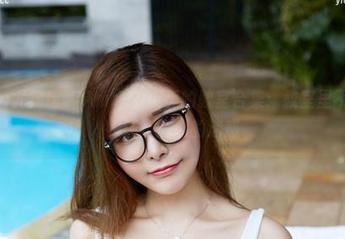 YouWu尤物馆 – Amrita贞贞的教室合集：教室里不止有书，还有满满的迷惑