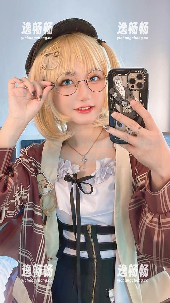 酒吞和服下的roroki骷髅姬原图，逼得我心里小鹿乱撞。