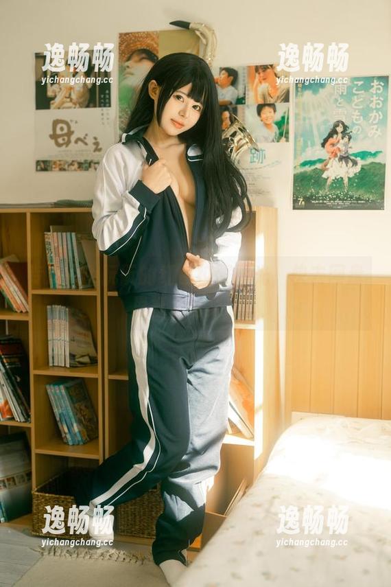 专属rua阮阮的红色校服时光，快去网盘里打包合集哦！