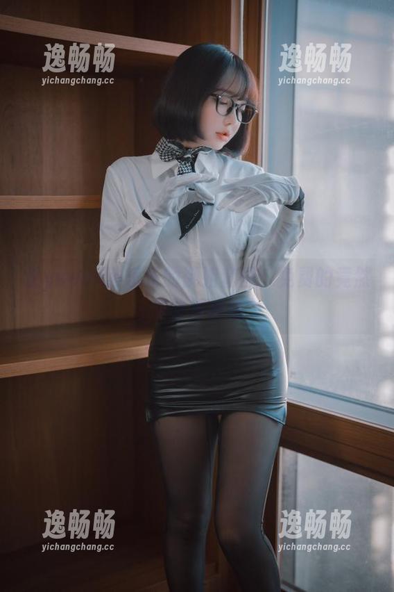 是yeeun孙乐乐的御姐套图，免费的竟然有些辣眼睛