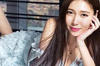 克拉女神 – 浴室轶事：芝月的精选写真，用水打破沉闷，放心，不会被淋湿！