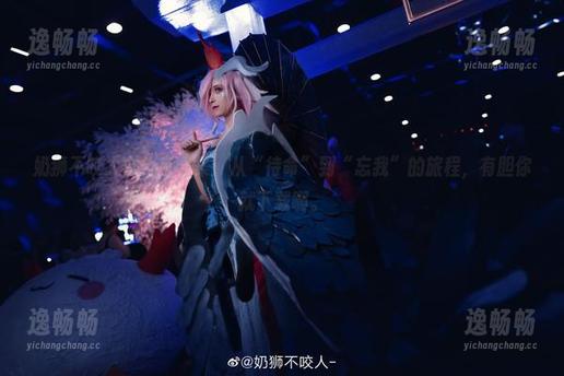 奶狮不咬人办公室合集：从“待命”到“忘我”的旅程，有胆你就下载啊。