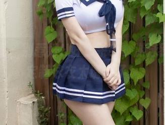 微密圈 – 别惹好H好女杀手，游泳池里的定制泳衣太诱惑了！