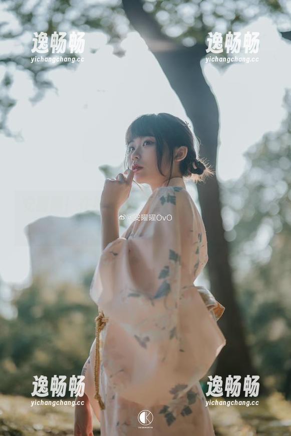 安曜曜！在教室2中发现新大陆，系列写真照准备上线！