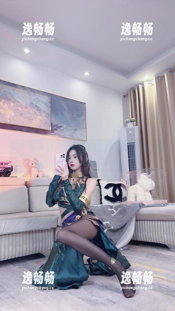 啊？小小奶瓶儿和她的女仆定制图片，竟然能这样拍！
