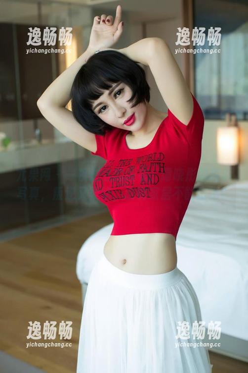 尤果网-谭晓彤 尤果网 - 一夜成名的睡衣:谭晓彤的高清写真,叛逆又柔软,谁说家居不能出街?
