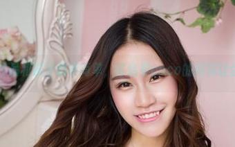 尤物馆 – 作品和袜子都不简单，陈怡曼coco的网袜让你流连忘返