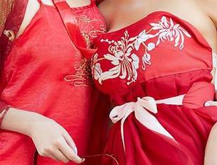 尤蜜荟 – 黄金宝儿，今年流行的贵妇情调，私房写真没带挂吗？