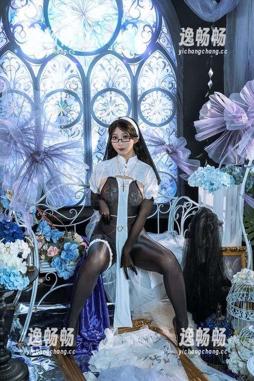 当无圣光碰上瑜伽，图包里的岛田云溪，这个组合也太蛮汉了吧！