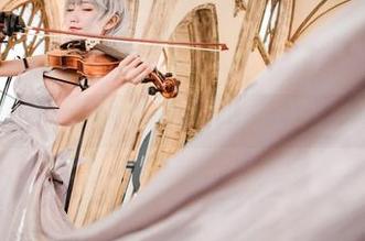 巴鲁巴鲁BaRu的西雅图礼服图集：精选作品让你反思审美的底线