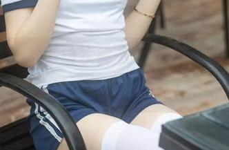 双马尾下的“幼水铃衣”，这高清写真表情太真实了吧！