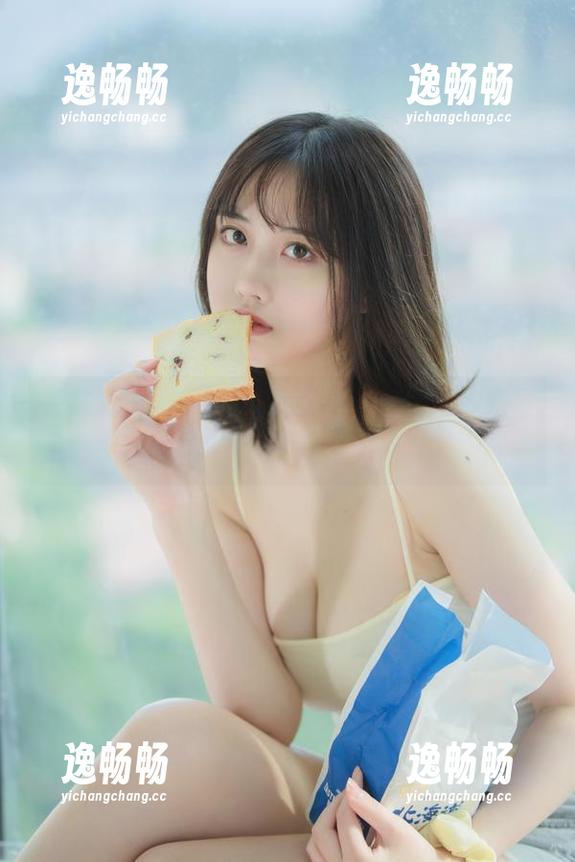 一阵夏日微风，念雪ww她就是无圣光写真的住户！