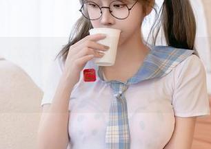 星颜社 – 在你需要卸妆的时候，黎秋秋和她的奶牛资源出击！