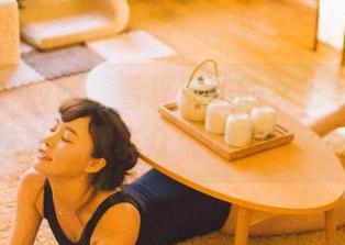波萝社 – 哎呀，看夏美酱的女王写真，我这种无聊群众都快入迷了。