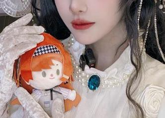 原图在这里，流一_喵喵喵喵喵喵的纯白让我想起春天的棉花糖。