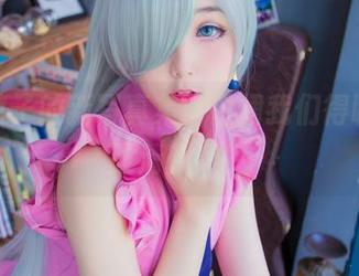 浅野菌子的新写真集，白裙我们得聊聊这股清新风？