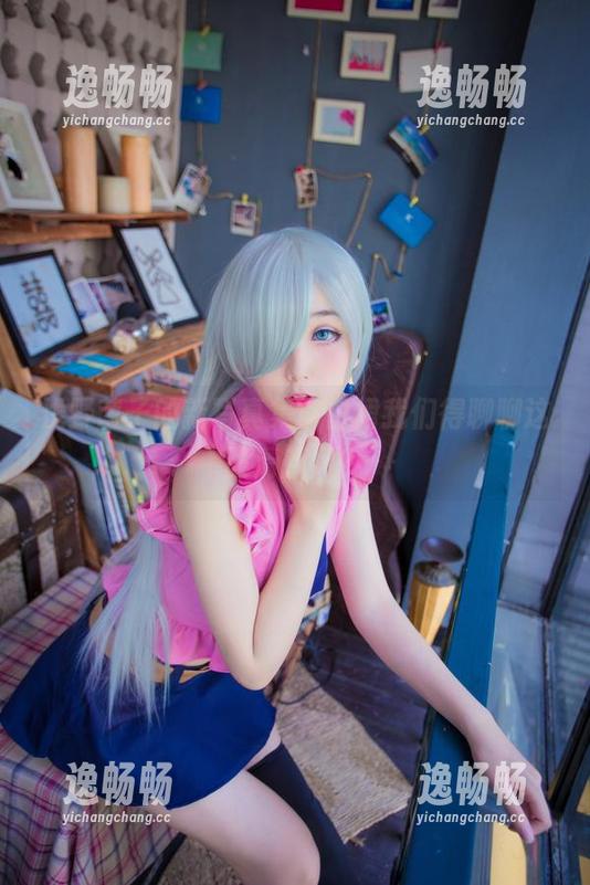 浅野菌子的新写真集，白裙我们得聊聊这股清新风？