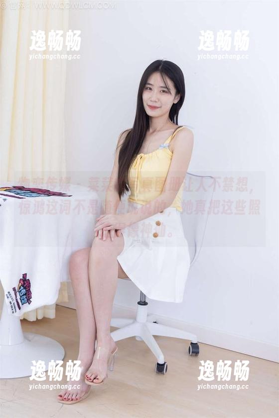 物恋传媒 - 菜菜的写真图册让人不禁想，惊鸿这词不是随便说说的，她真把这些照拍得像神仙。