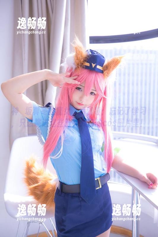 神楽坂真冬的魔女课后辅导：忘记了学习，只想跳进这些五花八门的cos图片里！