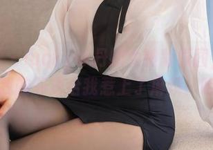 秀人网 – lucky咏丹的女神版原图，不小心让我的邻居给我惹上了麻烦，哈哈！