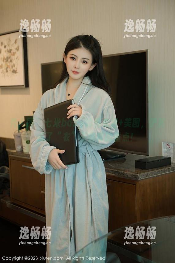 秀人网 - 七米baby的连衣裙+美图，俨然成了“衣”不容辞的重点！