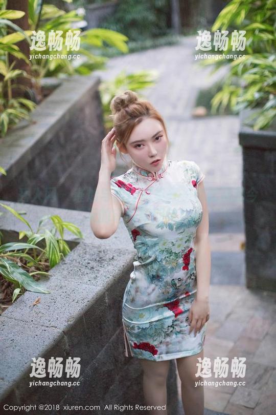 秀人网 - 璀灿与黑白图集——这就是我今天的审美新期待！