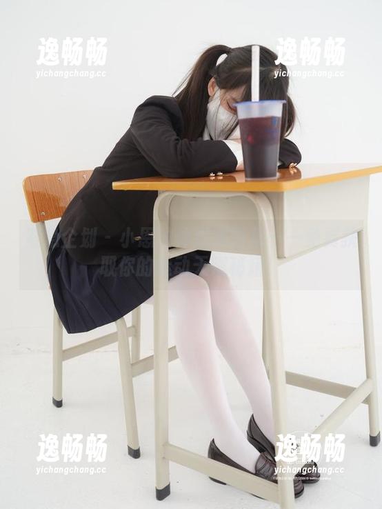 紧急企划-小恩 紧急企划 - 小恩的体操服图集——免费获取你的运动天赋秘籍!