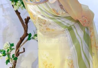 绮梦摄影 – “想云游天使！阿依夏在线写真指南”——一颗漂浮的心已经饿了。