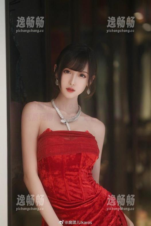 在线！腐团儿Ikaros你果然能把霞之丘诗羽的气质玩得很666，这合集果然不赖！