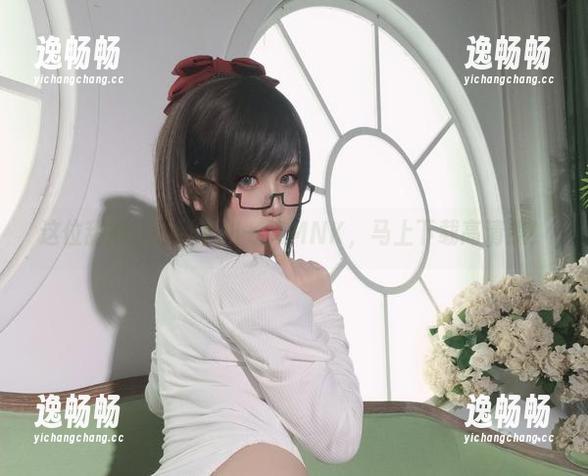 这位甜心，名叫芊川一笑MNK，马上下载高清照！