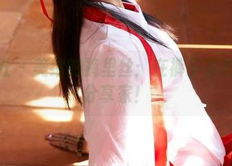 蜜桃社 – 美绪的裤里丝：在裤子里也是个分享家！