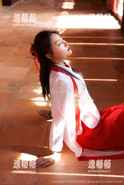 蜜桃社 - 美绪的裤里丝：在裤子里也是个分享家！